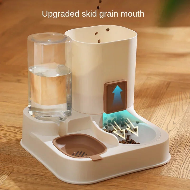 Lulu Kitty Automatic Water Feeder Food Container