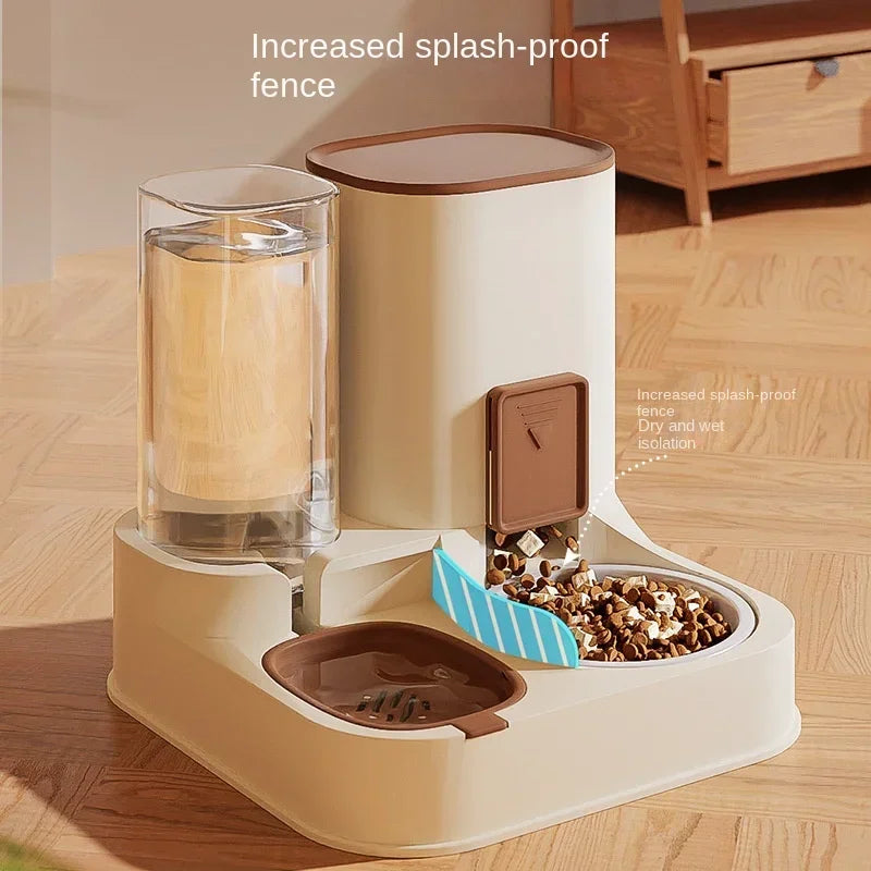 Lulu Kitty Automatic Water Feeder Food Container